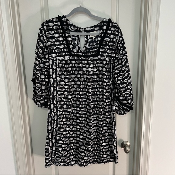 Tuckernuck Fish Beach Cover Up - Picture 2 of 3